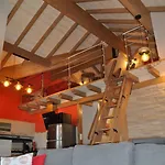 Chalet Les Charmes Du Sauna Et *
