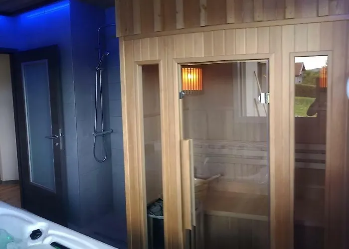 Les Charmes Du Sauna Et 샬레 *